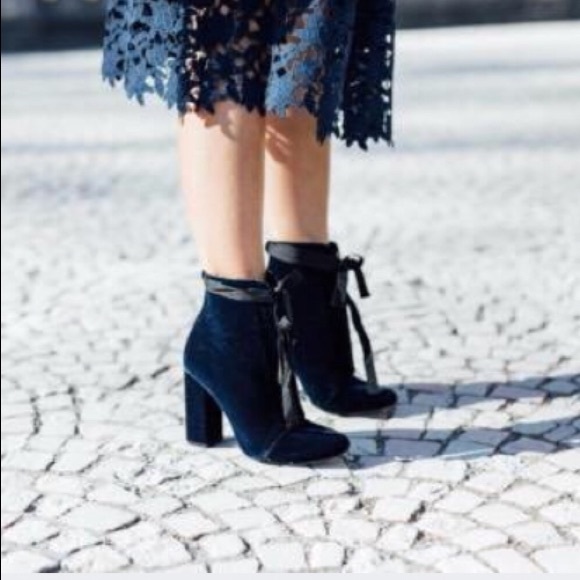 blue velvet booties outfit